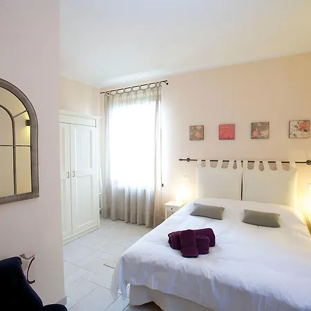 Paradiso 44 *